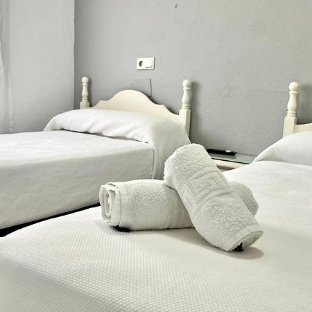 Hostal Carlos III Aldea Quintana Buitenkant foto