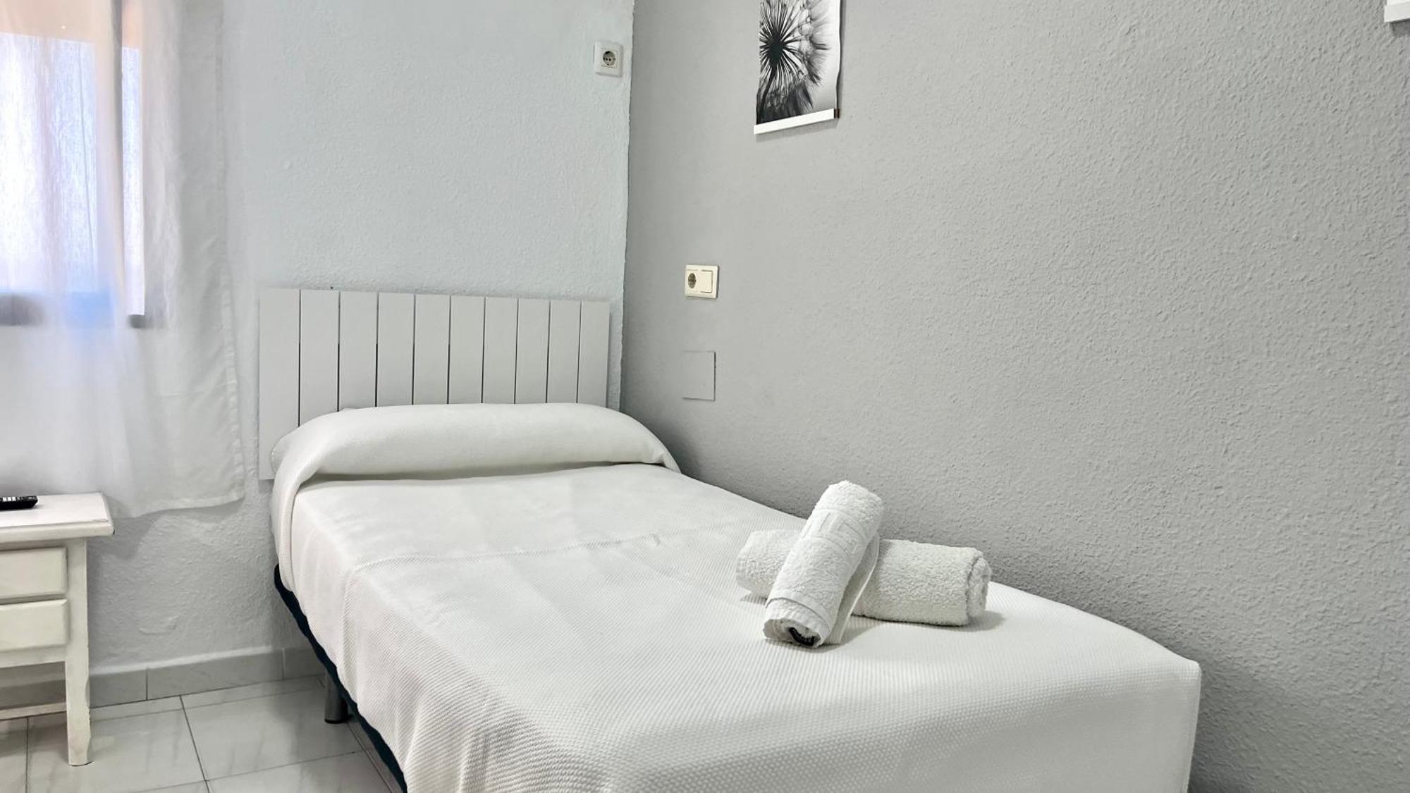 Hostal Carlos III Aldea Quintana Buitenkant foto