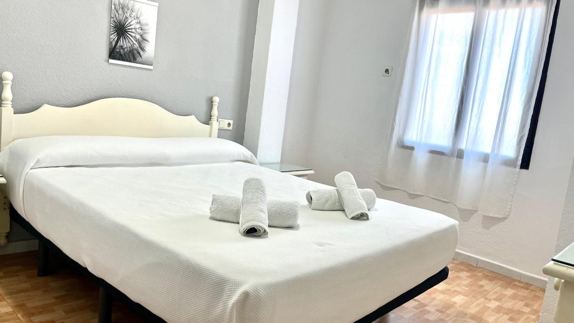 Hostal Carlos III Aldea Quintana Buitenkant foto